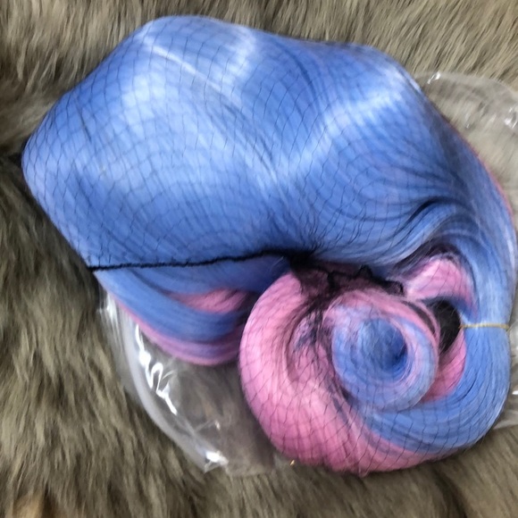 Sulika 24” 2 tone split  cutesy cosplay wig +NWT*